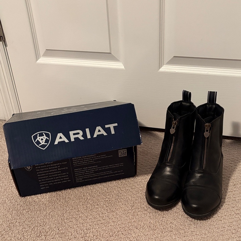 Ariat Black Leather Riding Boots - Picture 7 of 8